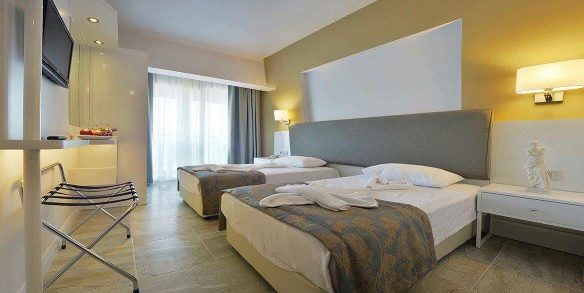 Maris Beach Hotel Marmaris Esterno foto